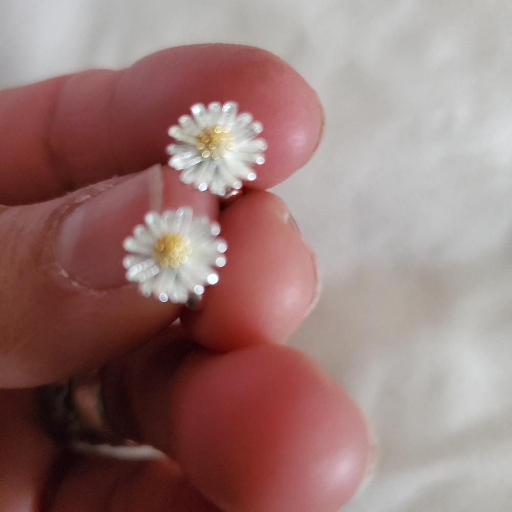 925 SILVER EARRINGS.